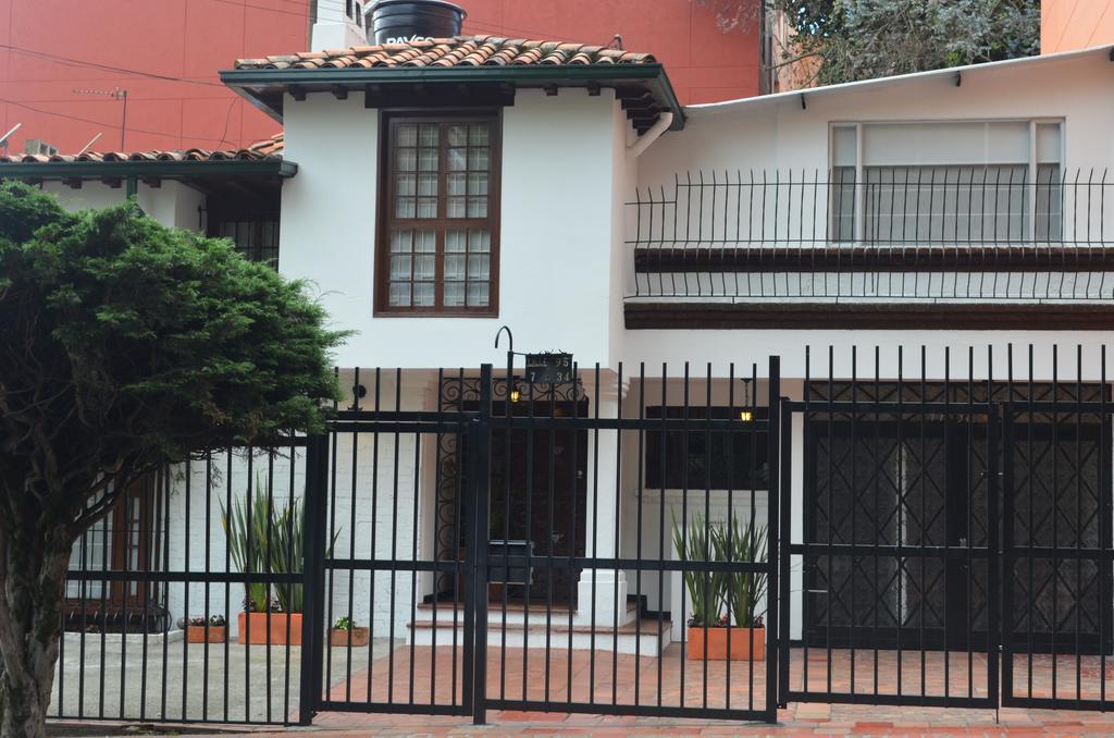Bed and Breakfast Casa Prada Bogotá Exterior foto
